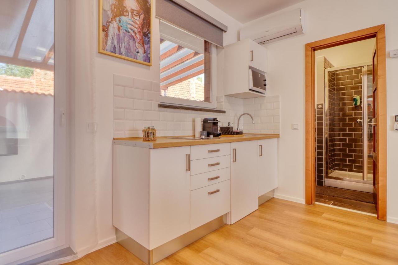 Barka Apartman Эгер Экстерьер фото